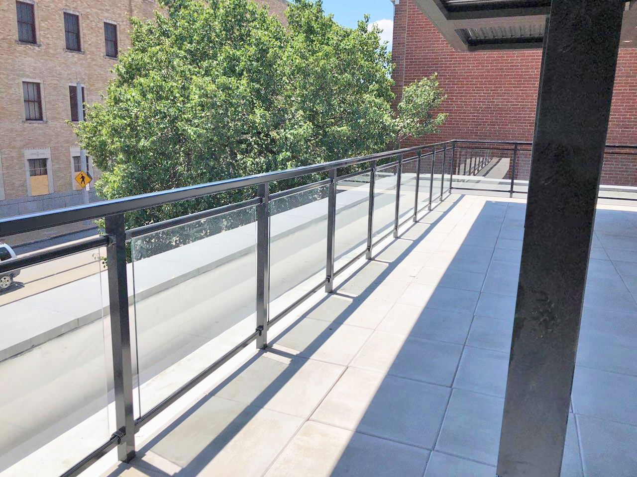 UARG 270 ST LOUIS ROOF TOP Glass Railing 09 01 2020