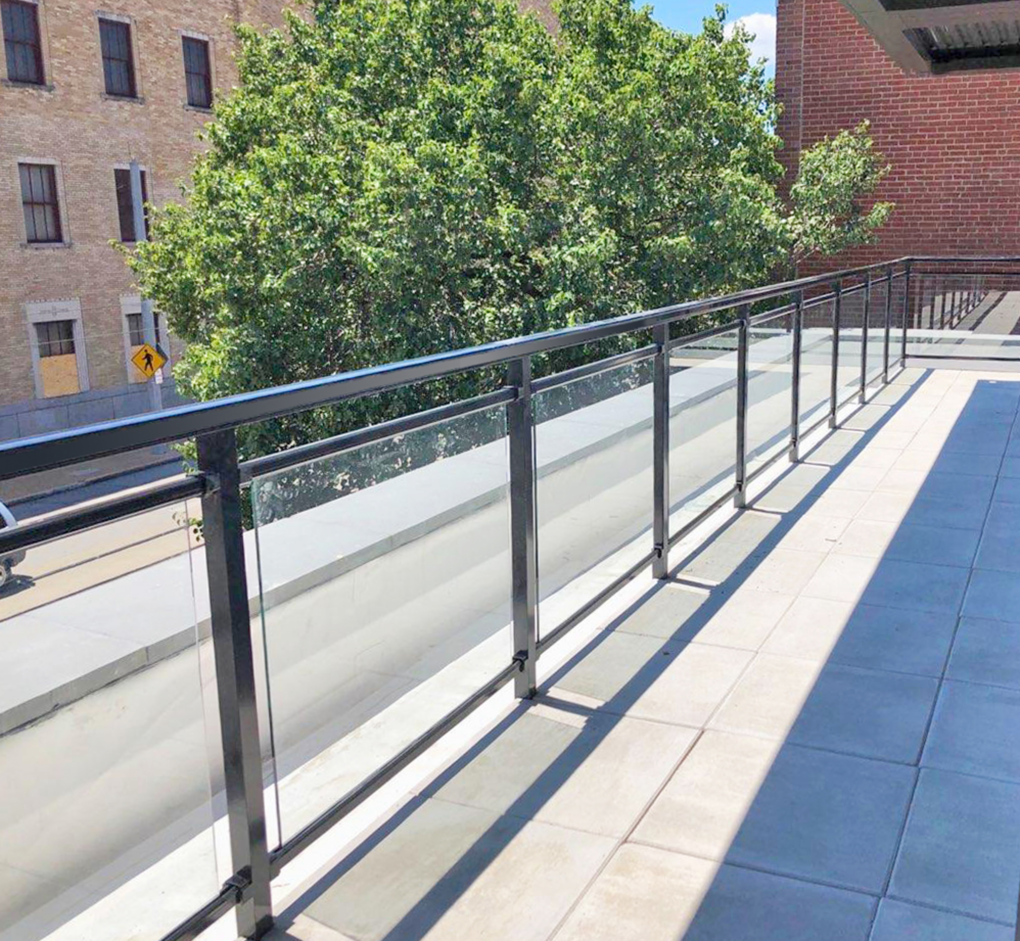 UARG 270 ST LOUIS ROOF TOP Glass Railing 09 01 2020-2